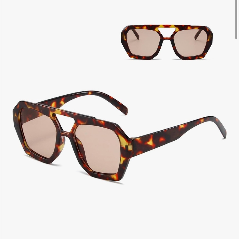 New (without tags) Tortoise Shell Retro Sunglasses - unisex